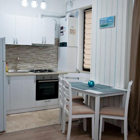 Apartament Laura Solid House Мамая Екстериор снимка