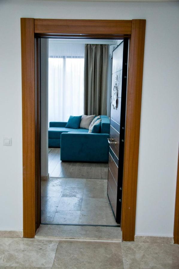Apartament Laura Solid House Мамая Екстериор снимка